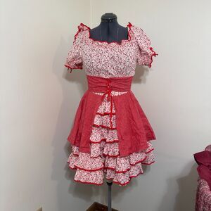 Vintage Red Floral Prairie Dress Ruffle Full Skirt Cottagecore Square dance